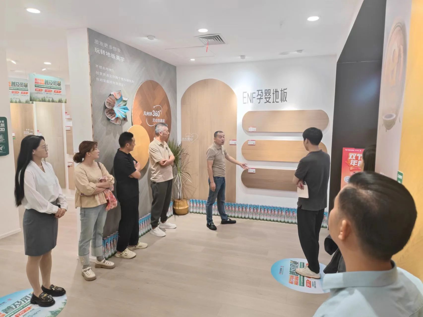 82萬超強大單！世友客廳地板客臥通鋪普及風暴火力全開！